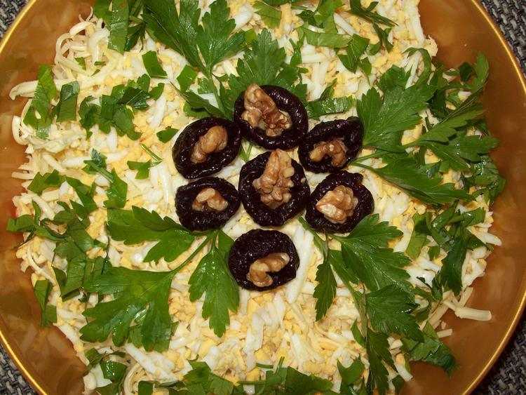Салат черный жемчуг: рецепты с фото пошагово