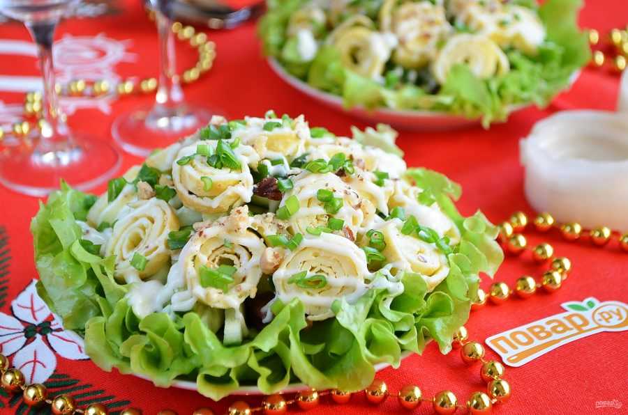 Салат с грудкой и маринованными шампиньонами рецепт с фото пошагово - 1000.menu