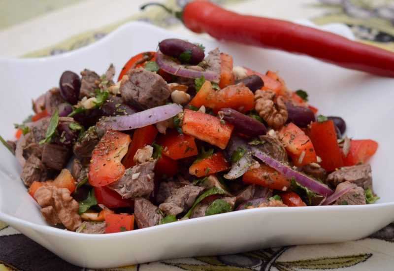 Салат с говядиной и фасолью – закуска в виде полноценного сытного блюда: рецепт с фото и видео
