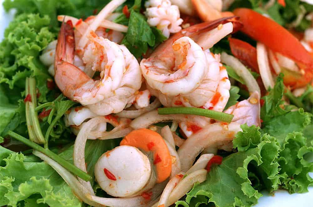 Салат креветки и кальмары рецепт с фото очень вкусный