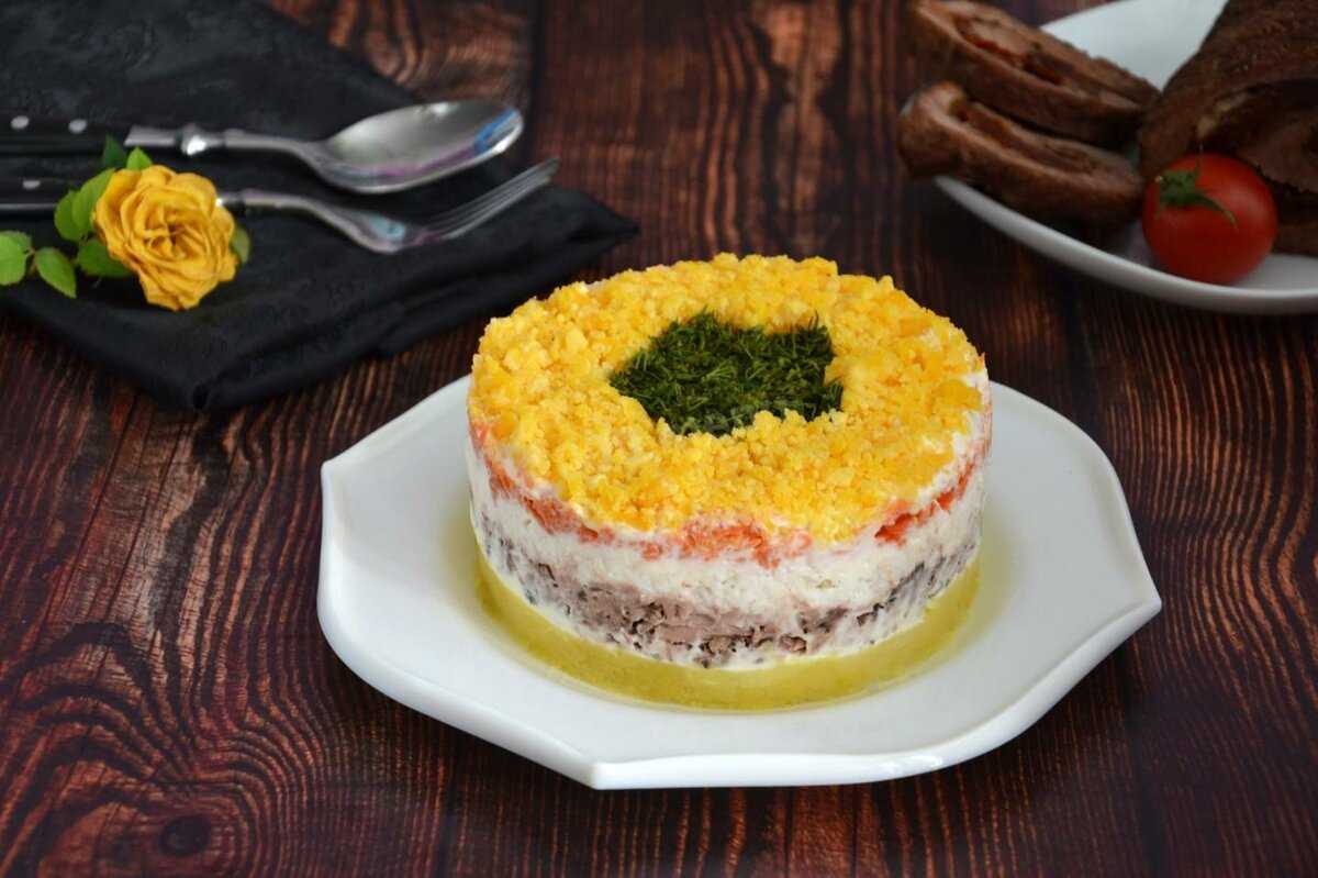 Мимоза салат с красной рыбой слоями рецепт с фото пошагово и видео - 1000.menu
