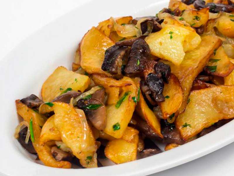 Жареная картошка с грибами в мультиварке. жареная картошка с грибами в мультиварке: рецепты пошагово