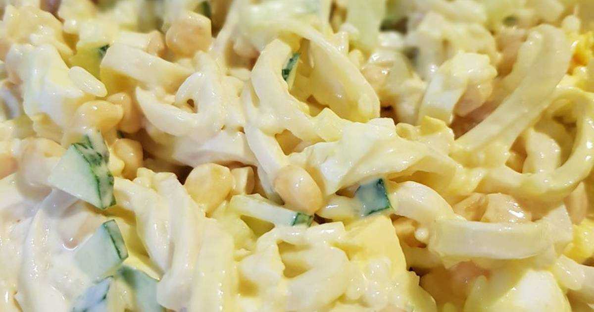 Салат с рисом и кальмарами