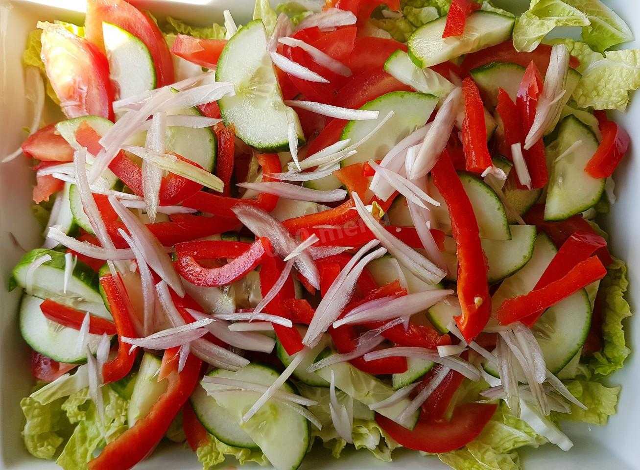 Как приготовить салат с копчёной курицей и пекинской капустой