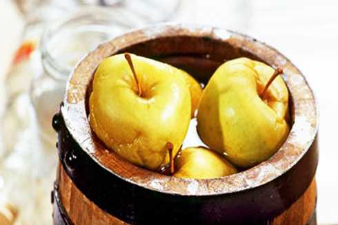 Рецепты вкусной квашеной капусты с яблоками русский фермер