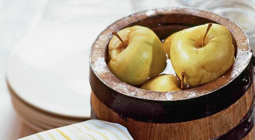 Польза и вред моченых яблок, рецепт приготовления в домашних условиях | zaslonovgrad.ru