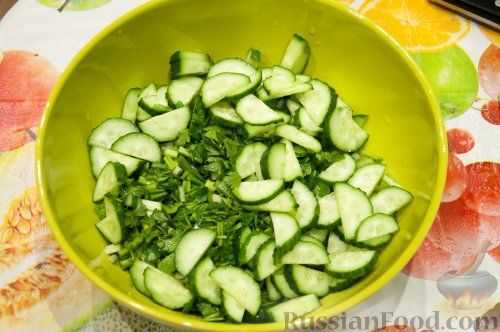 Салат весенний с черемшой - 20 рецептов: овощные салаты | foodini
