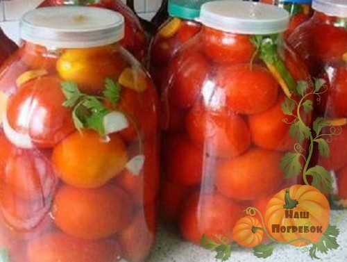 Соленые помидоры в банках как бочковые - холодным способом: рецепт с фото пошагово
