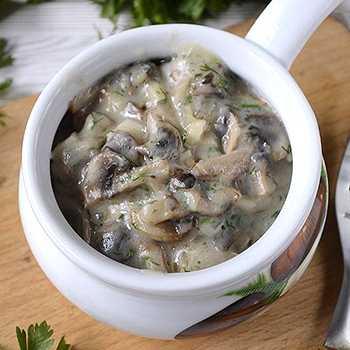 Жареные вешенки со сметаной: фото и пошаговые рецепты приготовления грибов на сковороде