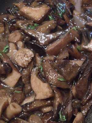 Как правильно жарить грибы на сковороде, что делать с вареными, советы по обжарке