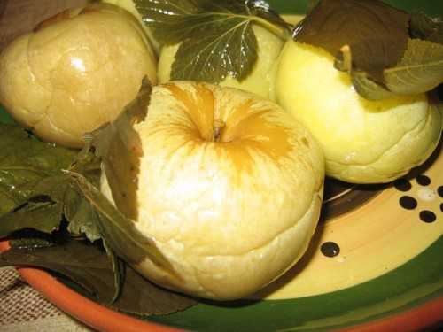 Моченые яблоки в банках рецепт на 3-х литровую банку на зиму | народные знания от кравченко анатолия