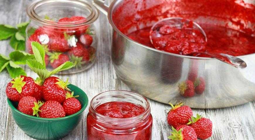 Варенье клубничное по старинному рецепту: душистое и густое с целыми ягодами