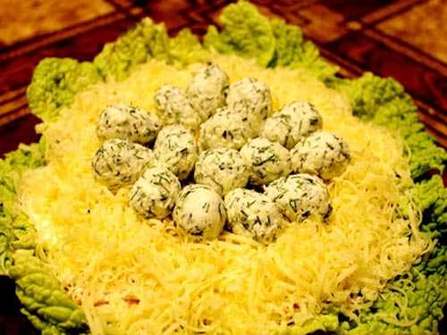 Салат гнездо глухаря с маринованными огурцами и 15 похожих рецептов: видео, фото, калорийность, отзывы - 1000.menu