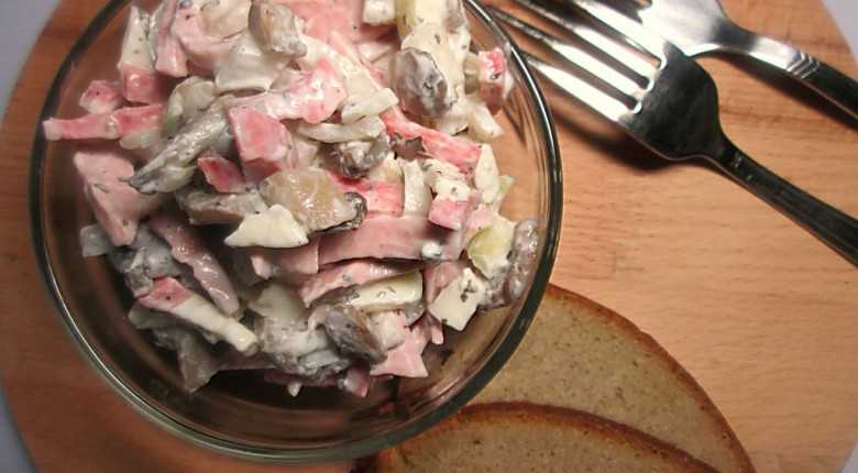 Салаты с колбасой - 20 простых и вкусных рецептов