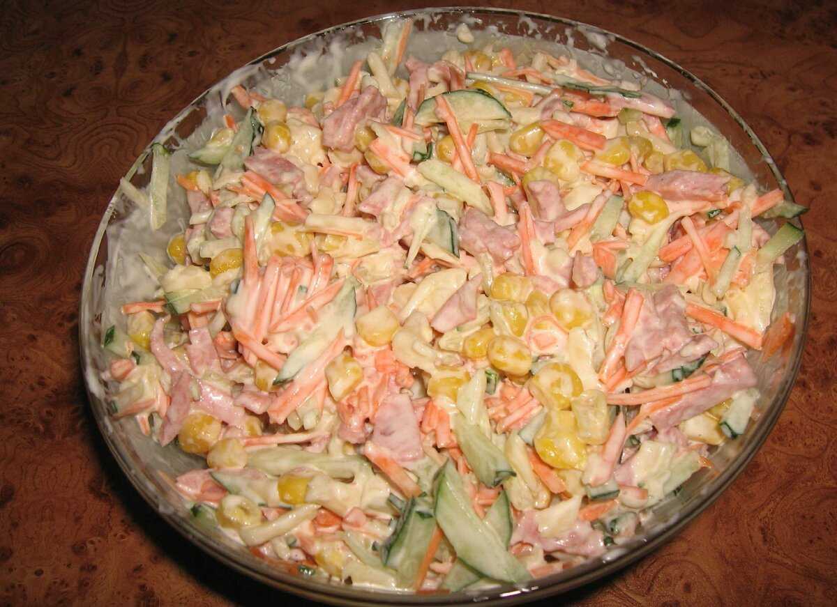 Салат с морковью и сухариками: 4 рецепта с фото вкусной и быстрой закуски