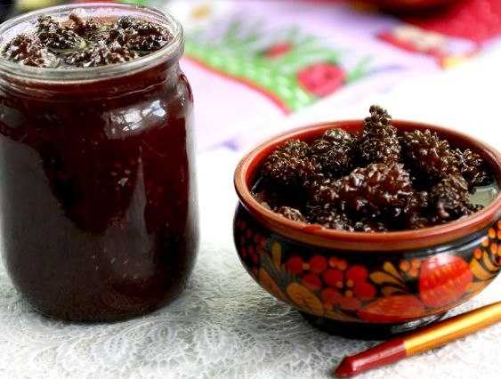 Польза и вред варенья из сосновых шишек