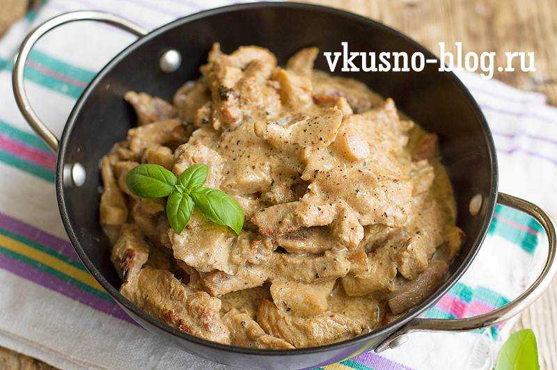 Картошка с грибами и мясом в мультиварке (4 рецепта)