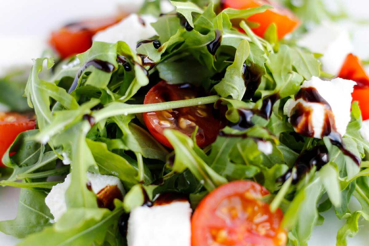 Салат фризе – его полезные свойства и калорийность; описание с фото листьев фризе и рецептами блюд