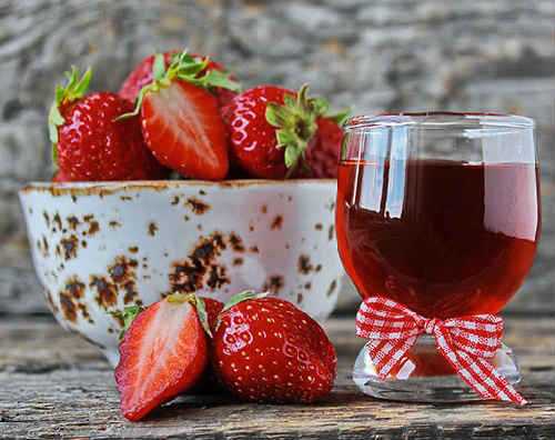Настойка из ягод свежих и замороженных - как сделать вишневую, клюквенную, смородиновую или малиновую