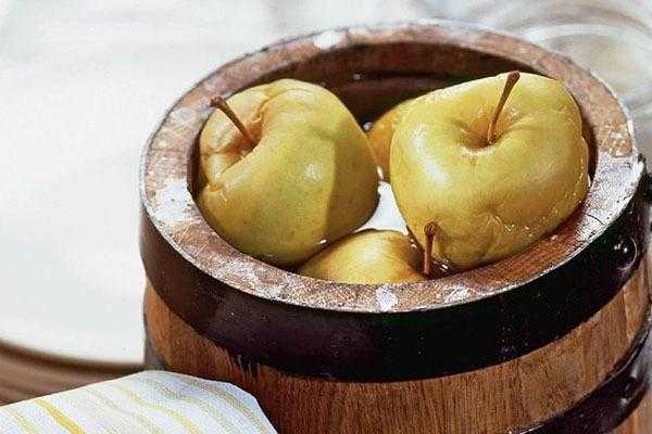 Квашеная капуста с яблоками  - 1000.menu
