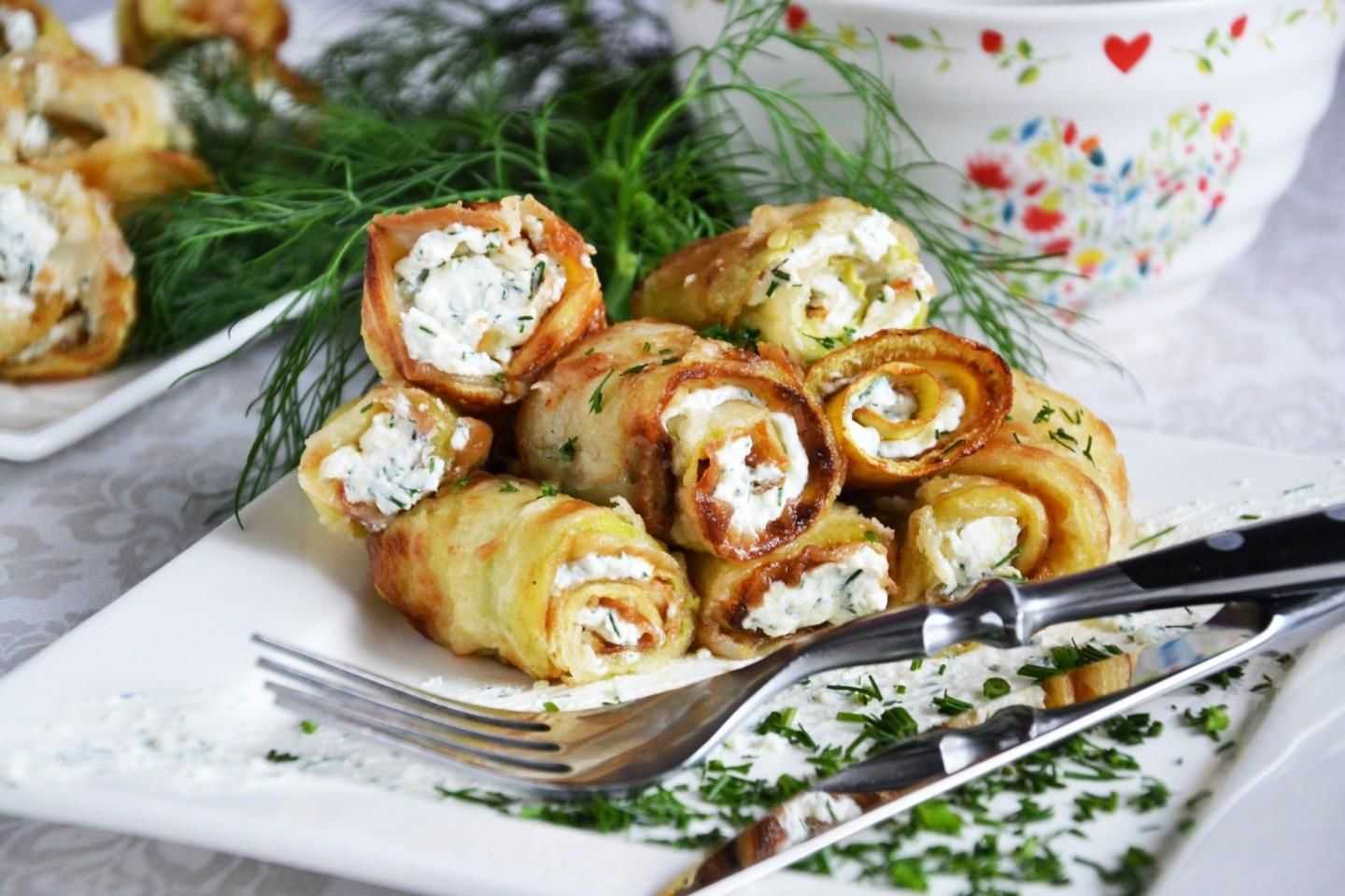 Роллы из цукини с начинкой из мясного фарша с творогом