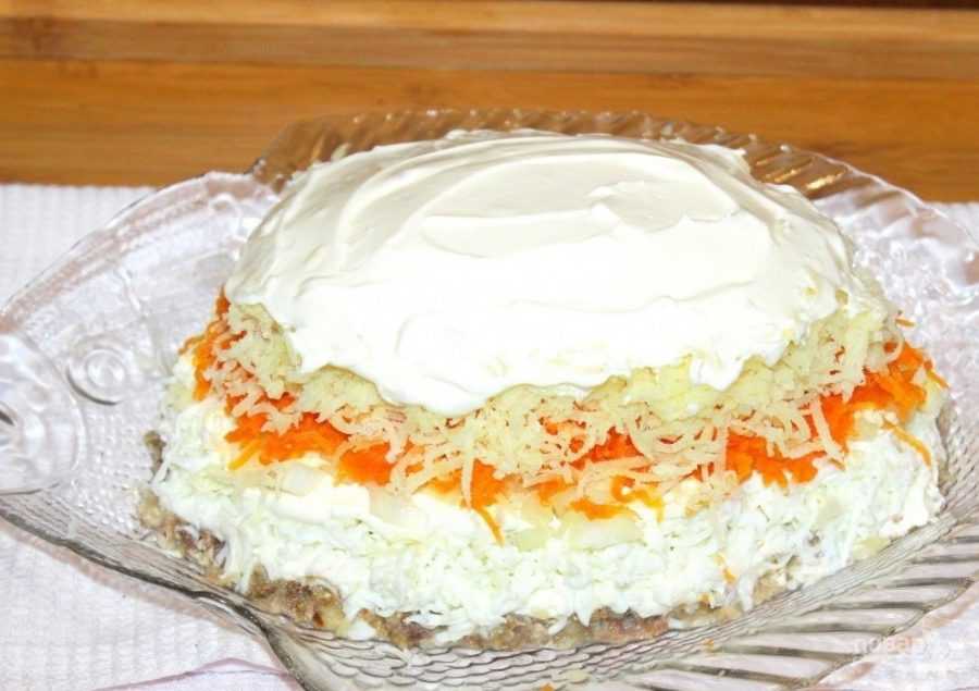 Салат мимоза с рыбными консервами. рецепт с сыром, яйцом, с рисом, с картошкой и без, слои салата | народные знания от кравченко анатолия