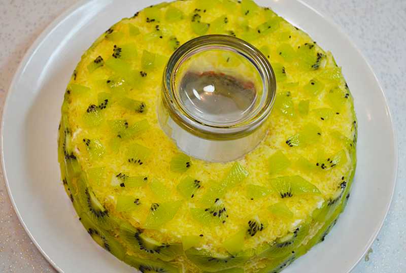 Салат малахитовый браслет с киви - рецепт с фото пошаговый