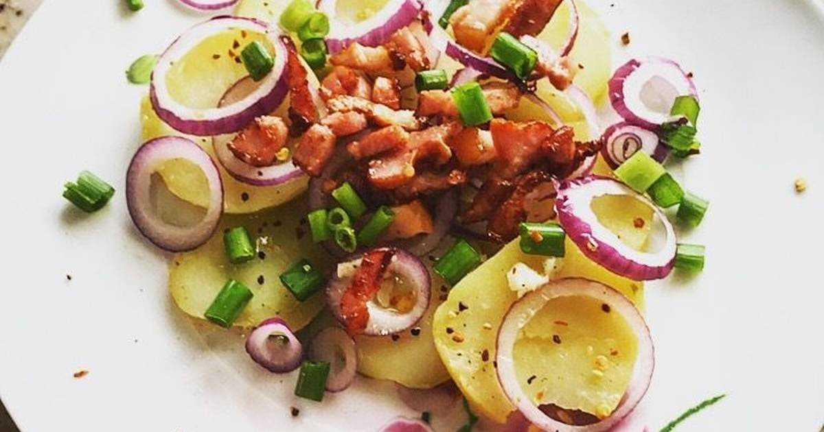 Картофельный салат по-гречески с оливками
