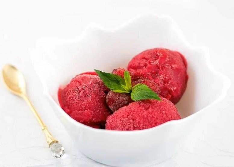 Полезнее, чем мороженое: 10 рецептов сорбетов из фруктов и ягод - лайфхакер
