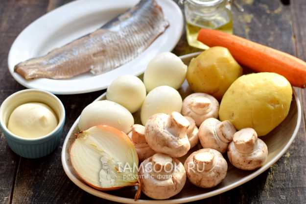 Рецепт салата Лисья шубка с грибами, варианты сочетания ингредиентов. Пошаговый рецепт с фото, практические рекомендации по приготовлению.