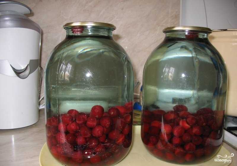 Компот из вишни на зиму – 8 рецептов в 3-х литровых банках