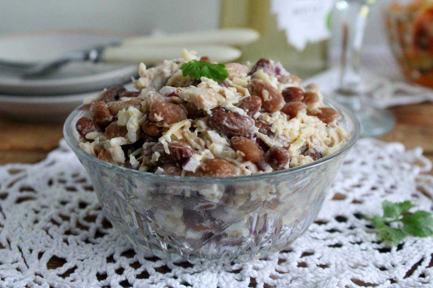 Салат с белой фасолью консервированной - сытное блюдо: рецепт с фото и видео