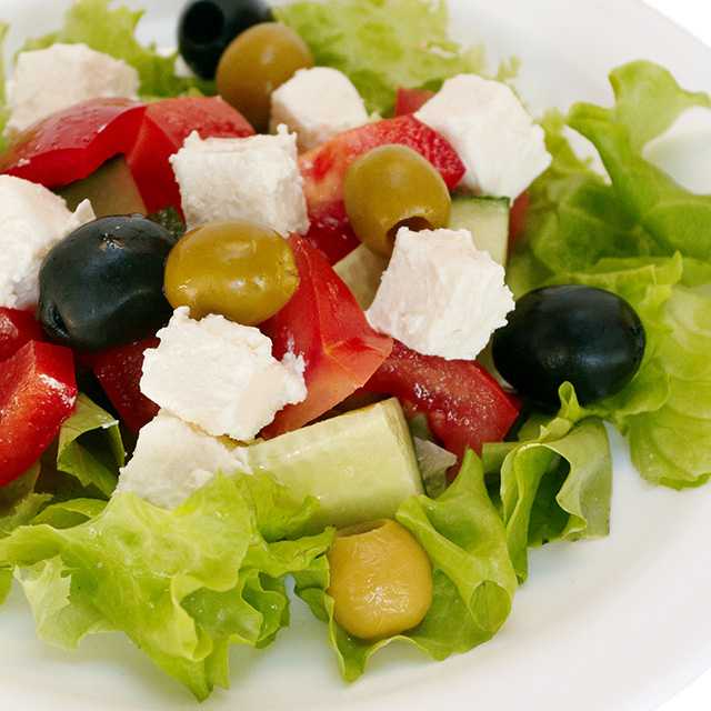 Как приготовить классический греческий салат с курицей: поиск по ингредиентам, советы, отзывы, пошаговые фото, подсчет калорий, изменение порций, похожие рецепты