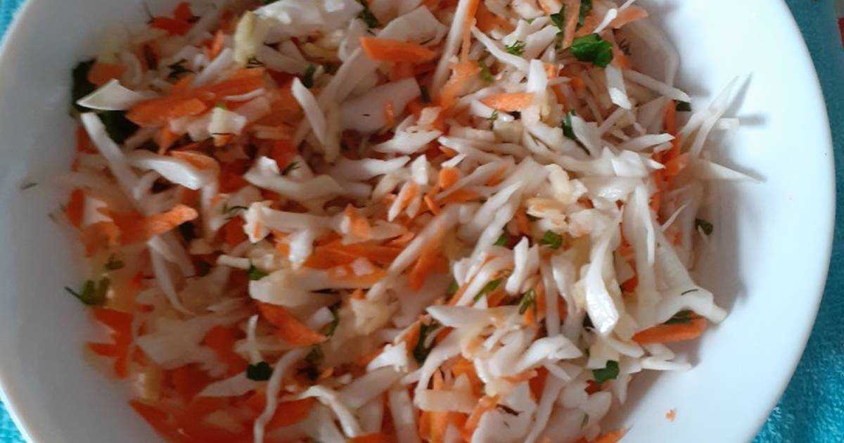 Витаминный салат из капусты и моркови (с уксусом и без)