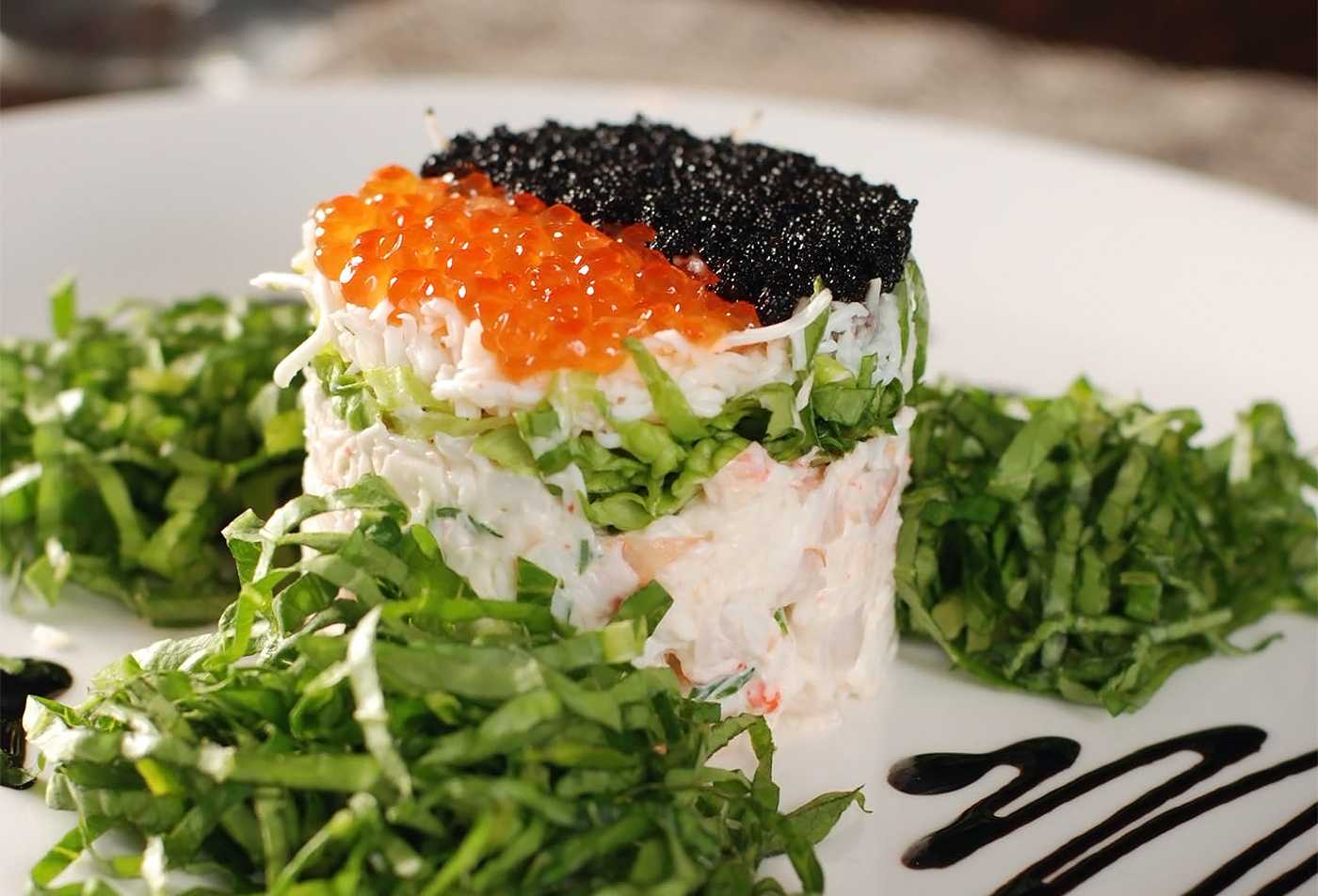 Салаты с красной рыбой: очень вкусные простые рецепты