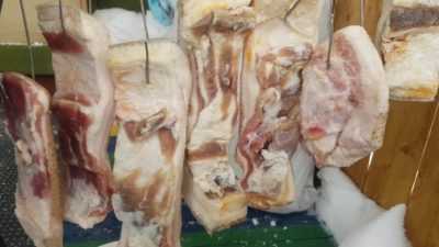 Теория и практика: как солить мясо для копчения в домашних условиях