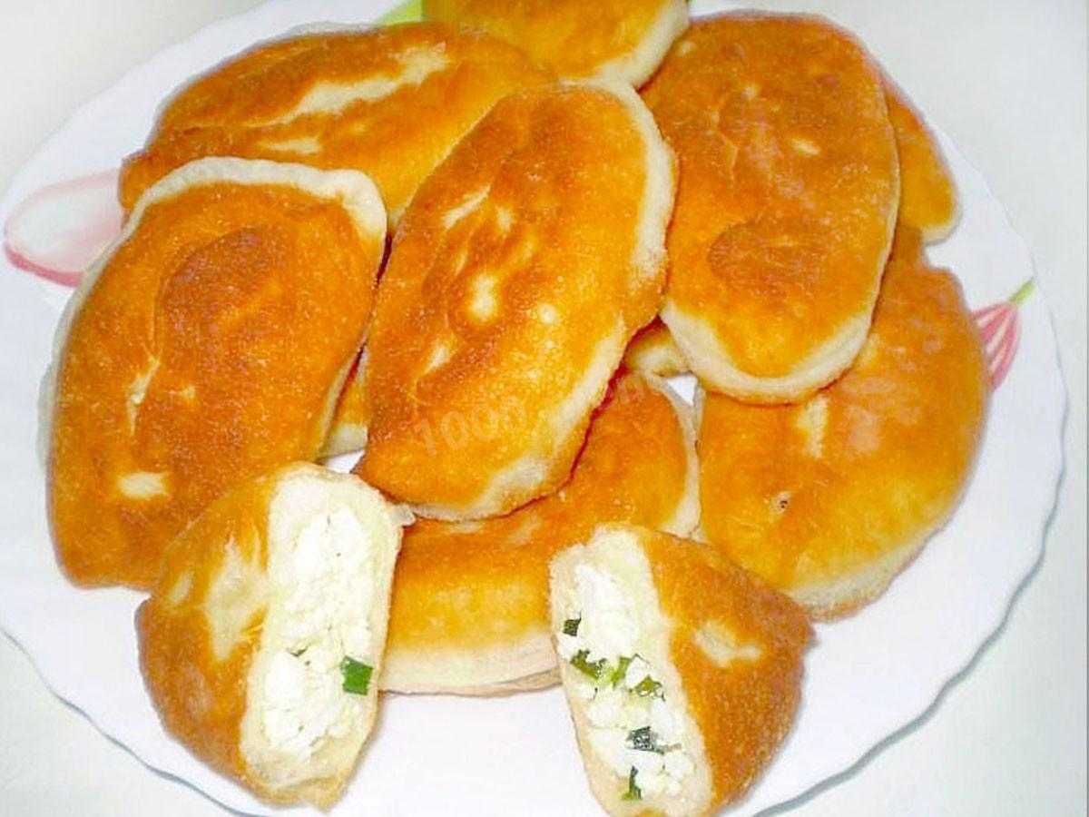 Пирожки с луком и с яйцом жареные на сковороде рецепт с фото на кефире