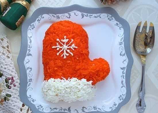 Салат варежка деда мороза новогодний рыбный рецепт с фото пошагово - 1000.menu