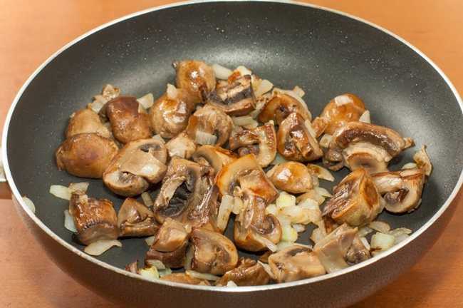 Как приготовить жареные шампиньоны с луком: фото, рецепты приготовления грибов с различными ингредиентами