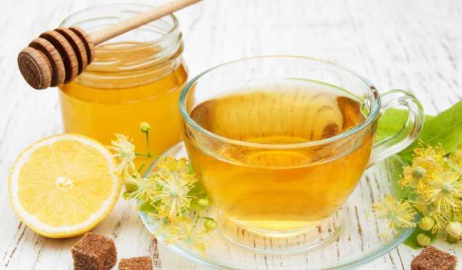 Чай с медом (22 фото): как приготовить зеленый с лимоном, можно ли добавлять продукт в горячий напиток, калорийность 1 чайной ложки меда, польза и вред