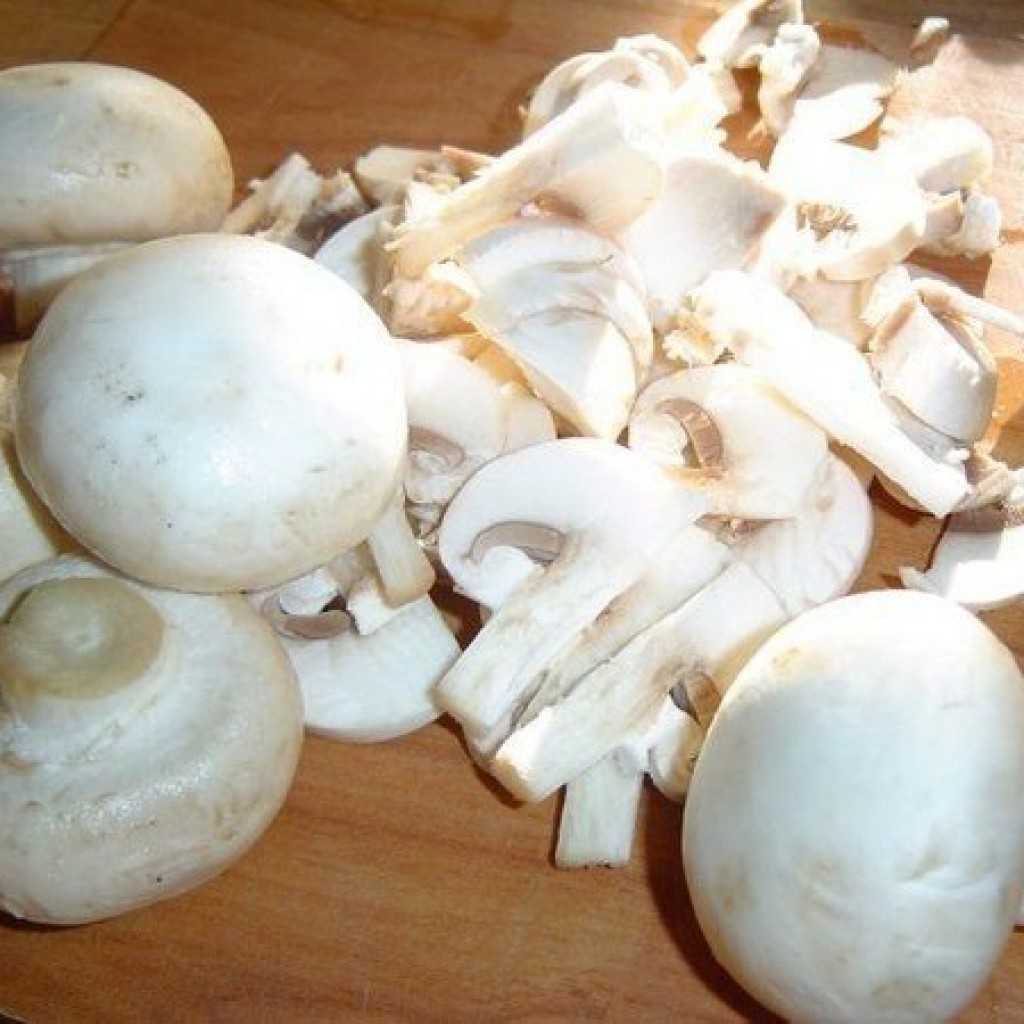 Как сушить грибы дома и в лесу: на ветке, на нитке или в духовке