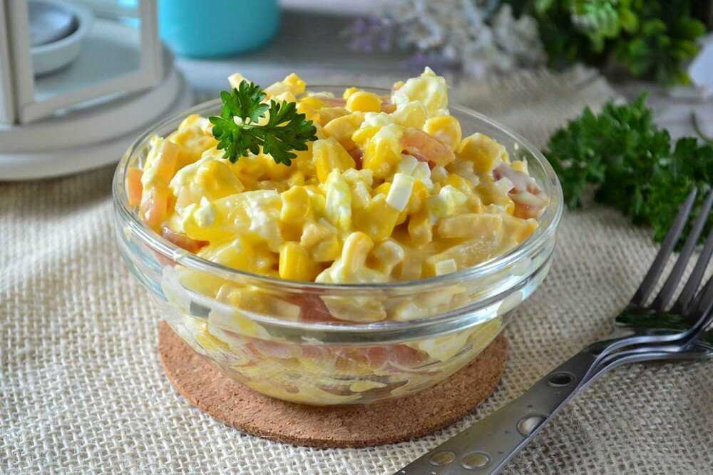 Салат с ананасами и курицей: 69 домашних рецептов
