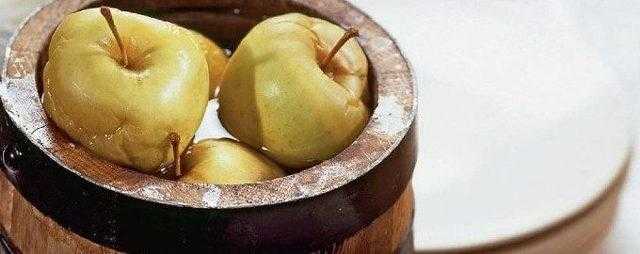 Вкусные мочёные яблоки рецепт в домашних условиях
