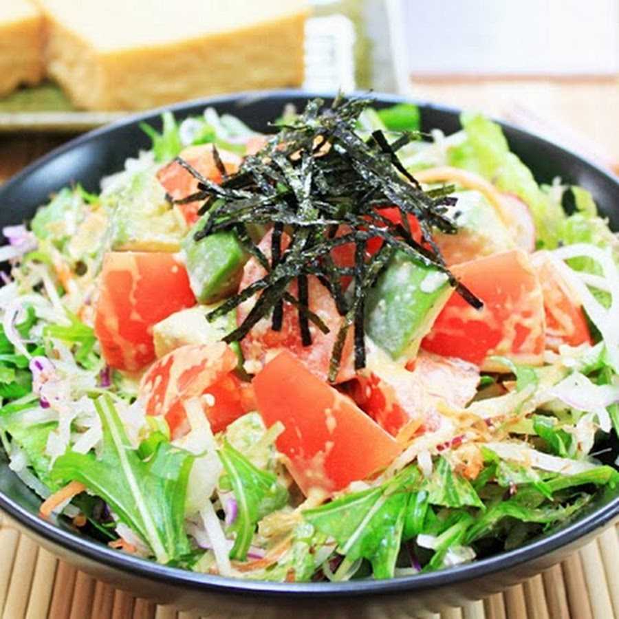 Японский салат со свининой и