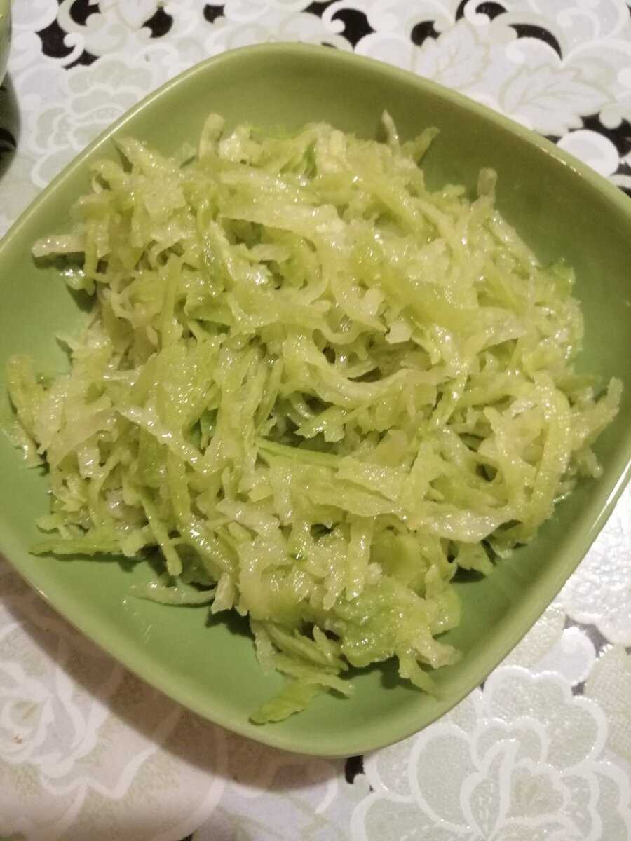 Маргеланская редька салат