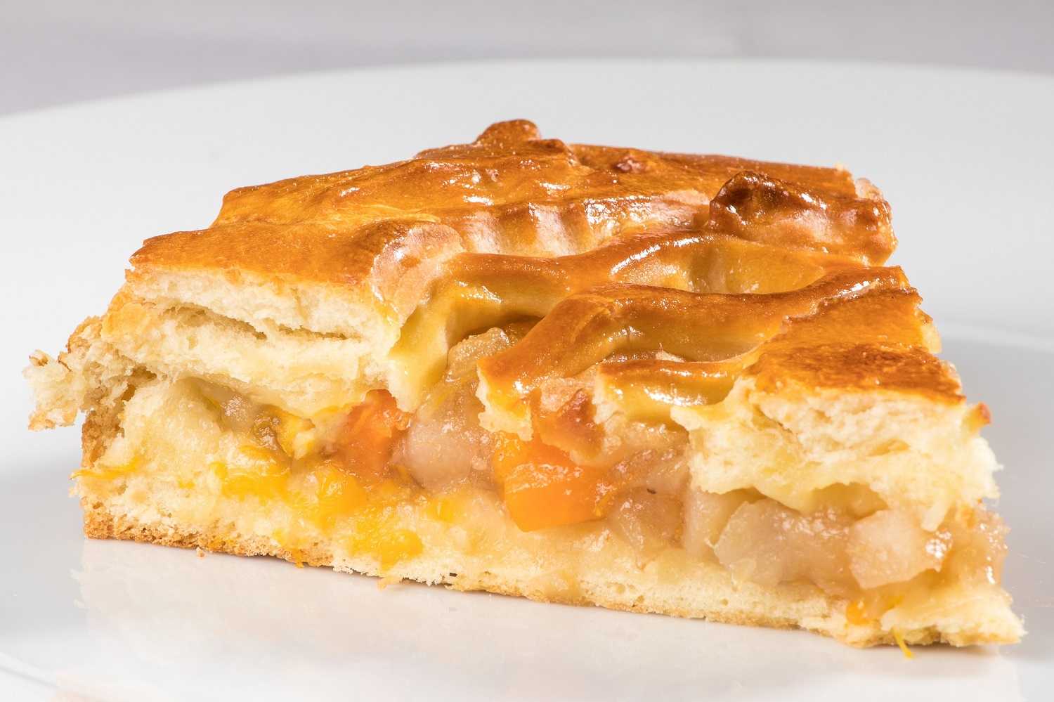 Заливной пирог с яблоками на молоке рецепт с фото пошагово в духовке