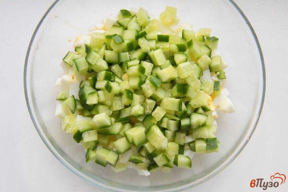 Салат с зеленым горошком консервированным
