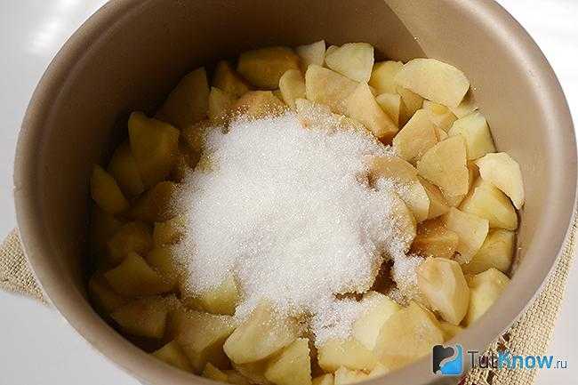 Пюре из яблок на зиму - рецепты для грудничка, со сгущенкой, тыквой, бананом и сливой