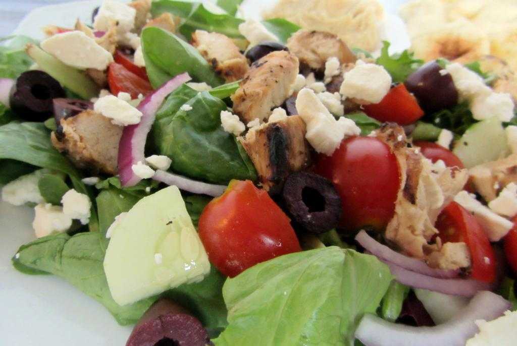 Греческий салат с фетой классический рецепт с фото пошагово - 1000.menu