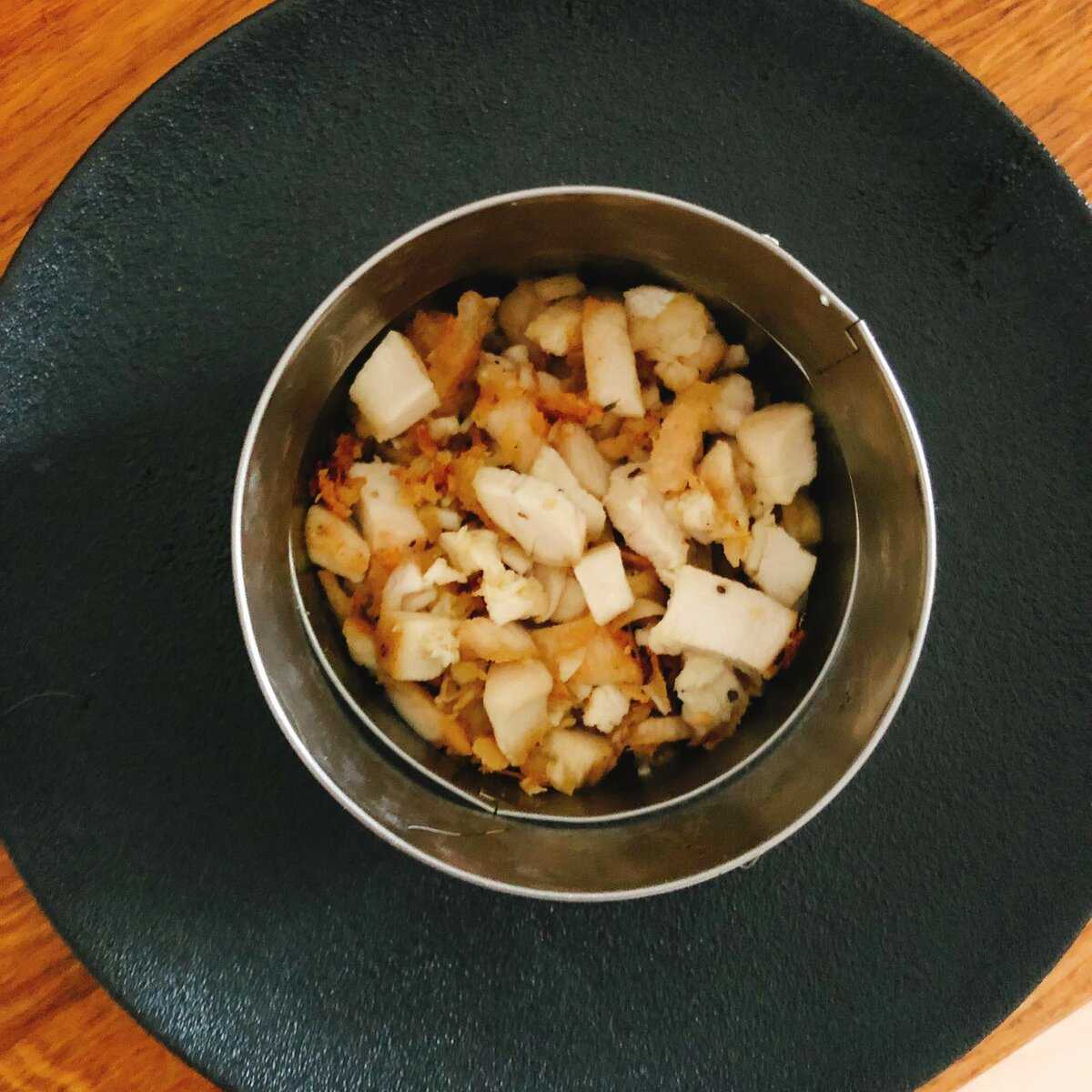 Салат с арахисом и курицей рецепт с фото пошагово - 1000.menu